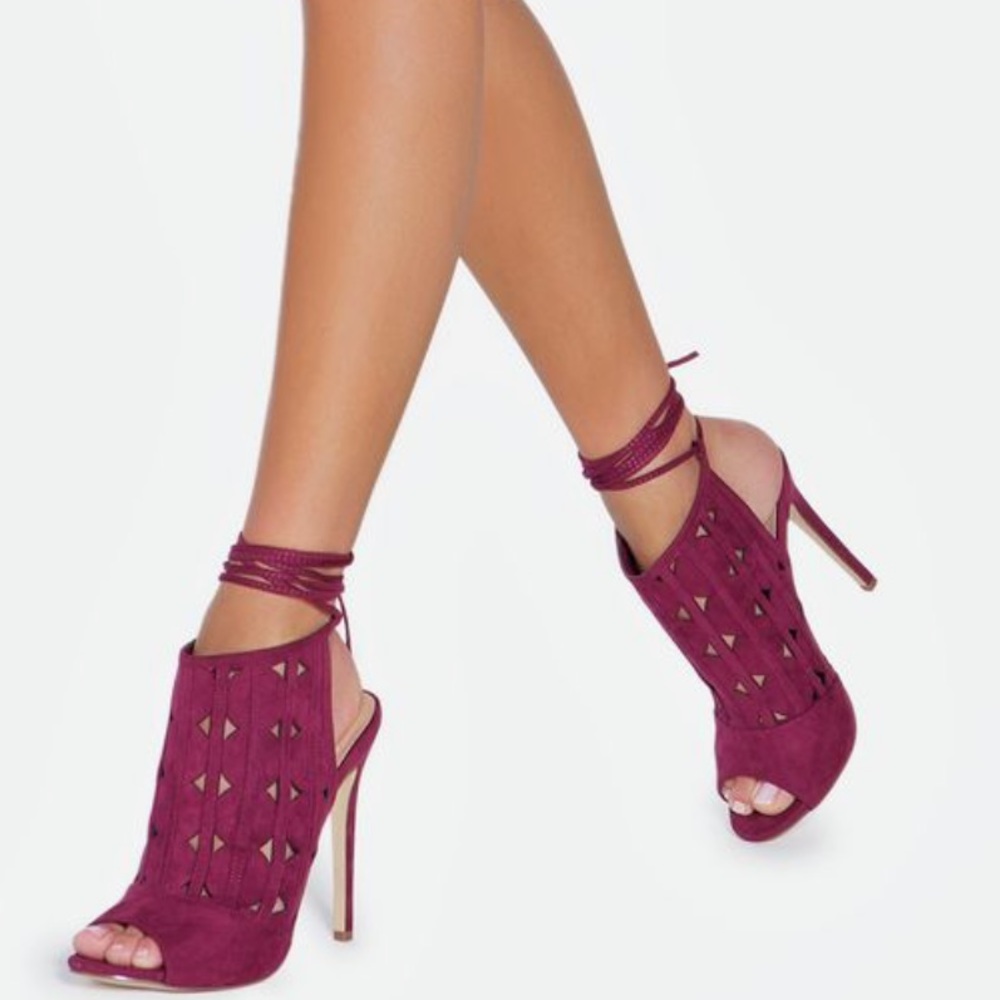 Burgundy strap heels | suede